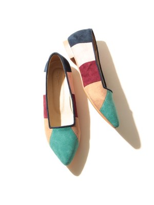 ポインテッドフラットシューズ