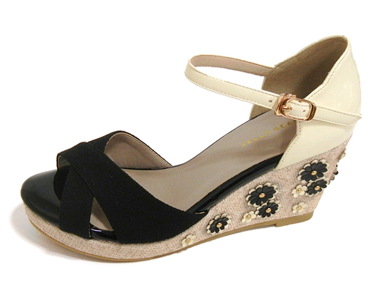 フラワーウエッジサンダル