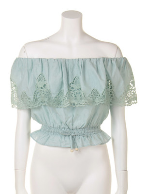 Lily Brown (リリーブラウン)  コットンレースオフショルブラウス