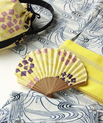 ホタテ型扇子 紫陽花唐草