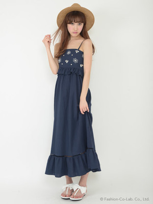 ビジューマキシワンピース