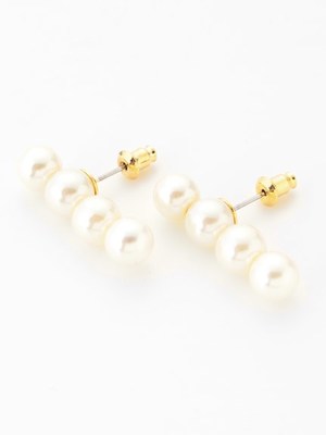 3モチーフパールピアス