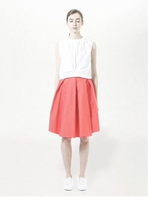 KOE サイドゴムノースリーブタックシャツ