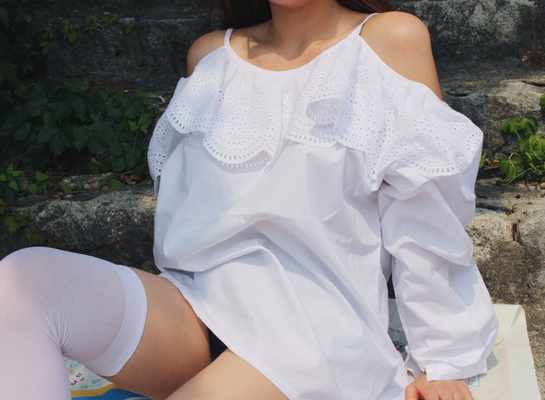 OPEN SHOULDER BLOUSE