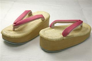 畳表白木舟型 桐下駄 紅梅