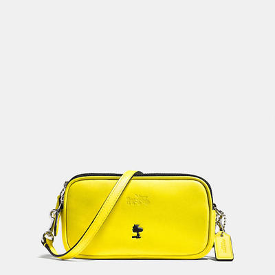 NEW コーチ × スヌーピー クロスボディー ポーチグラブ カーフ レザー X