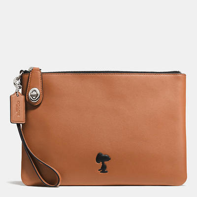 NEW コーチ × スヌーピー ターンロック リストレット 26 グラブ カーフ レザー X