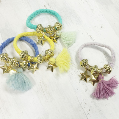 タッセル付ヘアポニー