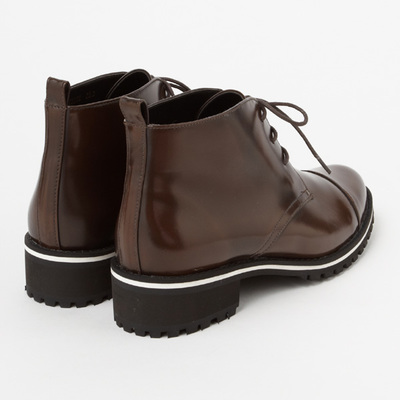 ショートブーツ