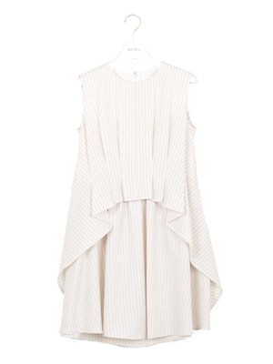 フロントタックワンピース