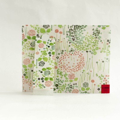 倉敷意匠計画室 ワックスペーパーの文庫本カバー（リトルガーデン）