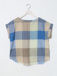 おおきめチェックブラウス