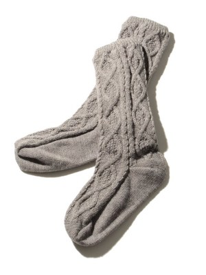 ケーブルニットソックス