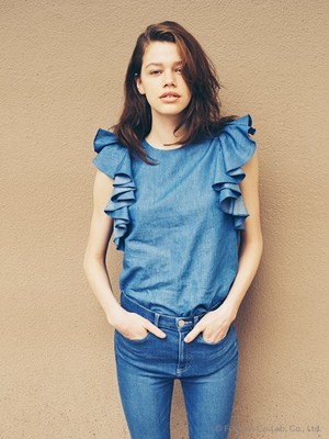 【FRAY I.D】デニムラッフルスリーブブラウス