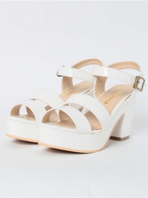 ステッチコルクサンダル