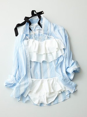 シンプルシャツ