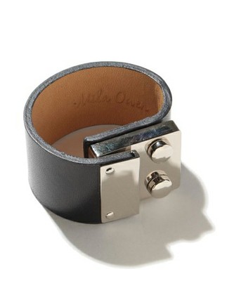 レザーバングル