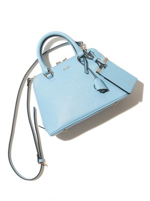 ラウンドトップポシェット