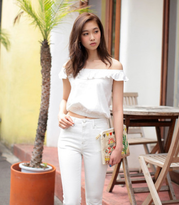 SLY(スライ)SP オフショルフリルTOPS