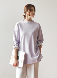 ハイネックオーバーサイズトップス