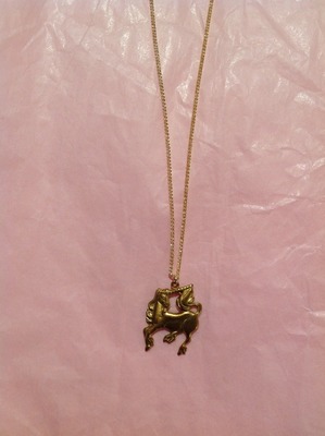 Dancing Lucy ユニコーンネックレス