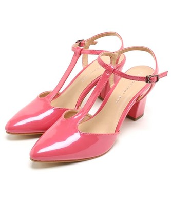 チャンキーヒールＴストラップパンプス