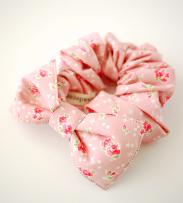 シュシュ　リボンローザピンク