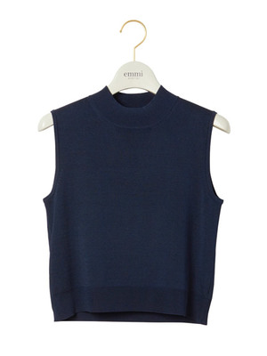 ハイネックノースリニット