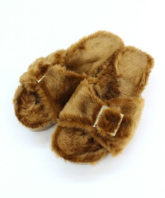 厚底ファーサンダル