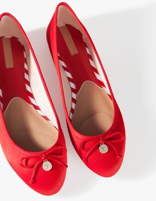 Stradivarius★やっぱり赤♪バレエシューズ