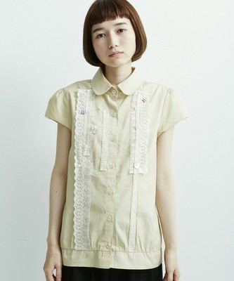 haco. 外国の蚤の市で見つけたようなレースとパールのぜいたくブラウス