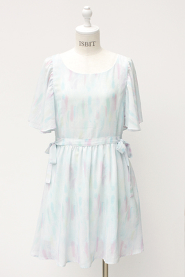 フェザーワンピース