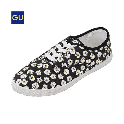 （GU）キャンバスシューズ（フラワー）