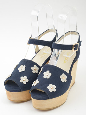 フラワーウッドサンダル