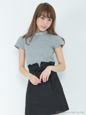 フリルネックTEE