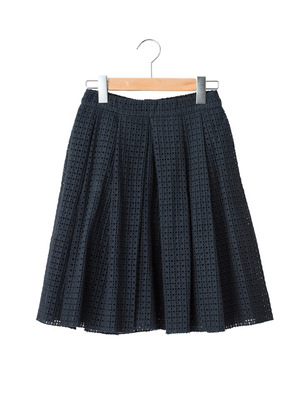幾何レースタックスカート