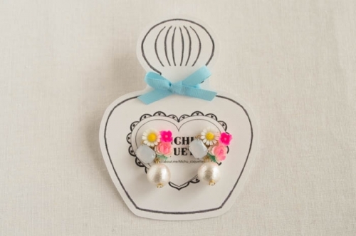 Vintageカボションとコットンパール、アクリルパーツのピアス