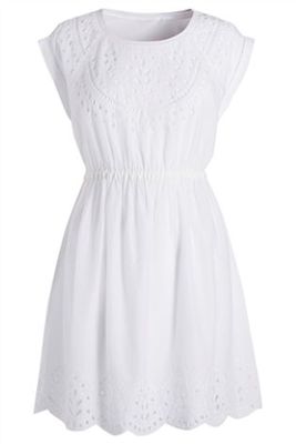 ホワイト 刺繍ワンピース