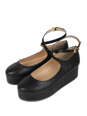 クロスストラップパンプス