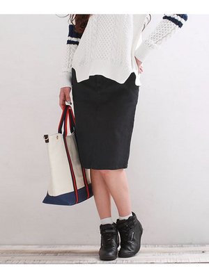 ペンシルタイトカラースカート