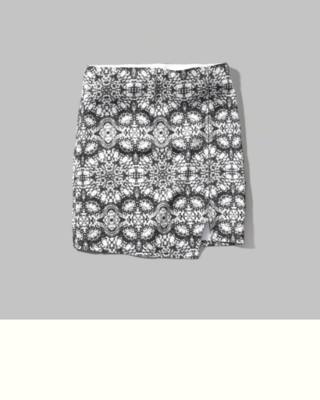 PATTERN NEOPRENE MINI SKIRT