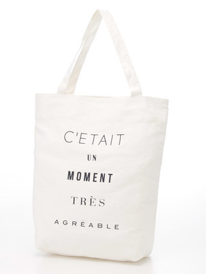 ロゴプリントトートバッグ