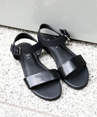 フラットカラーサンダル