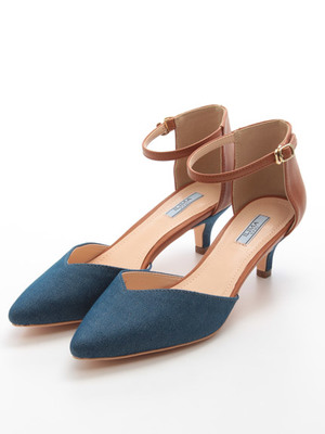 セパレーツVカットアンクルストラップパンプス