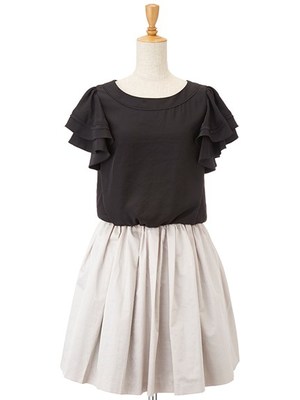 Dフレアスリーブドレス