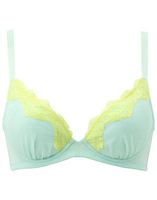 小さく見せるブラ　フルカップ