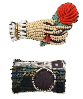 刺繍ミニブローチ10(こけしとマトリョーシカ/右手とカメラ/富士山とキモノガール)