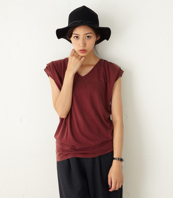 ショルダータックトップス