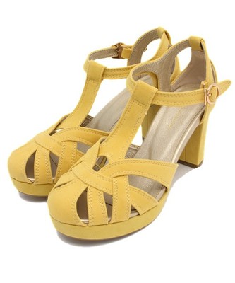 ストラップアンクルベルトサンダル