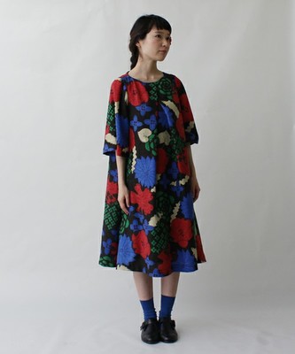 BIGフラワープリント　フレアワンピース